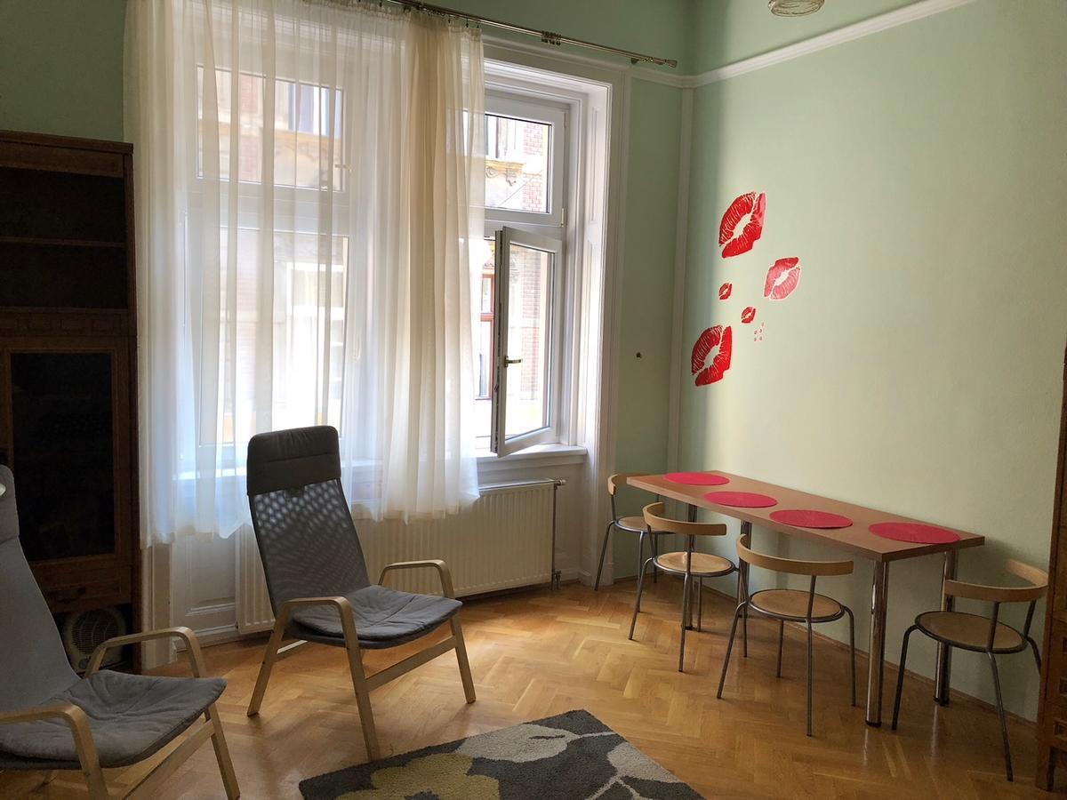 Summer place Budapest Extérieur photo